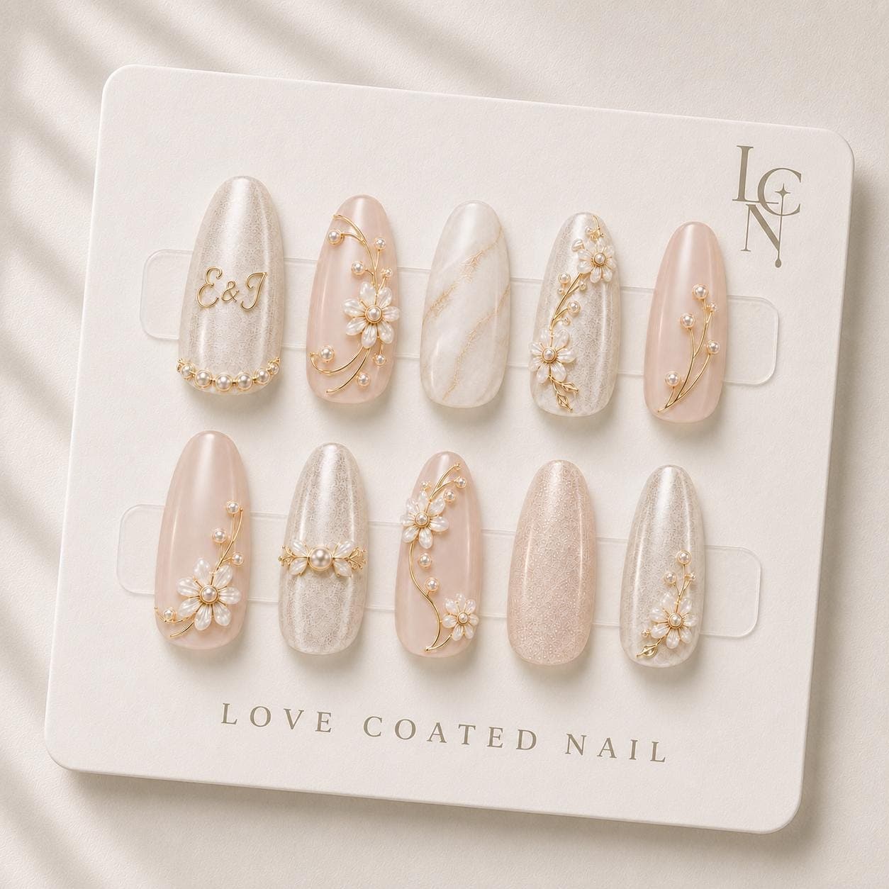 Bridal Nails, Personalized Bridal Press On Nails, Custom Initial Wedding Nails, Pearl Daisy Floral Nails, Luxury Press Ons