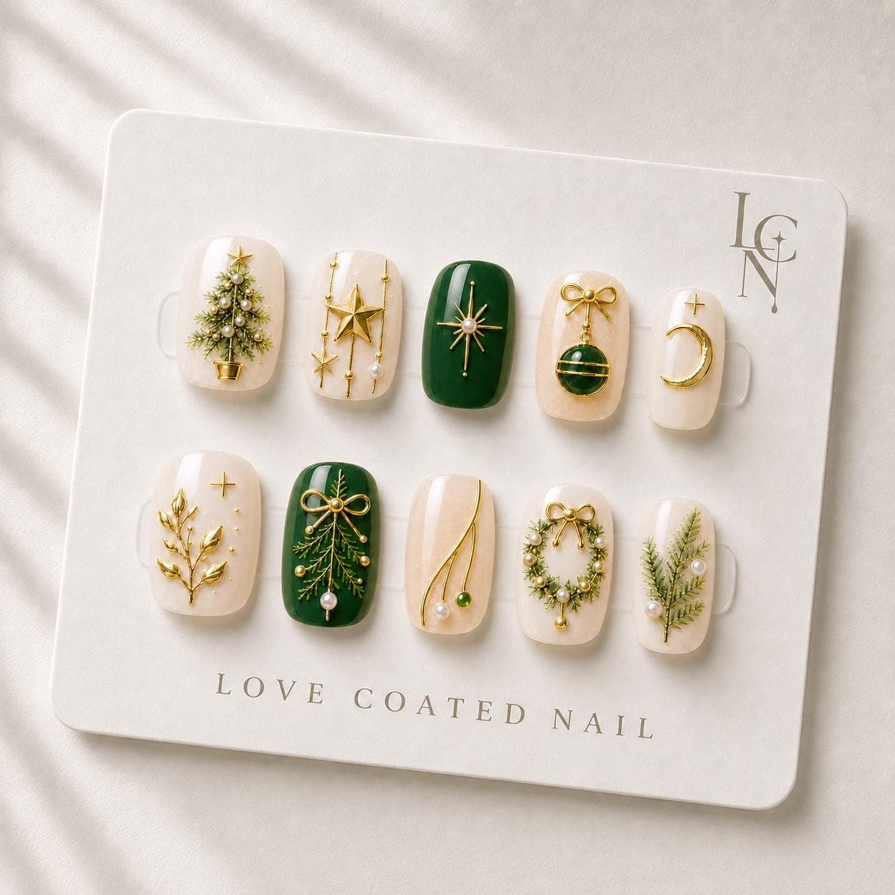 Personalized Extra Short Christmas Press On Nails, Custom Initial Emerald Holiday Nails, Luxury Handmade Winter Gift