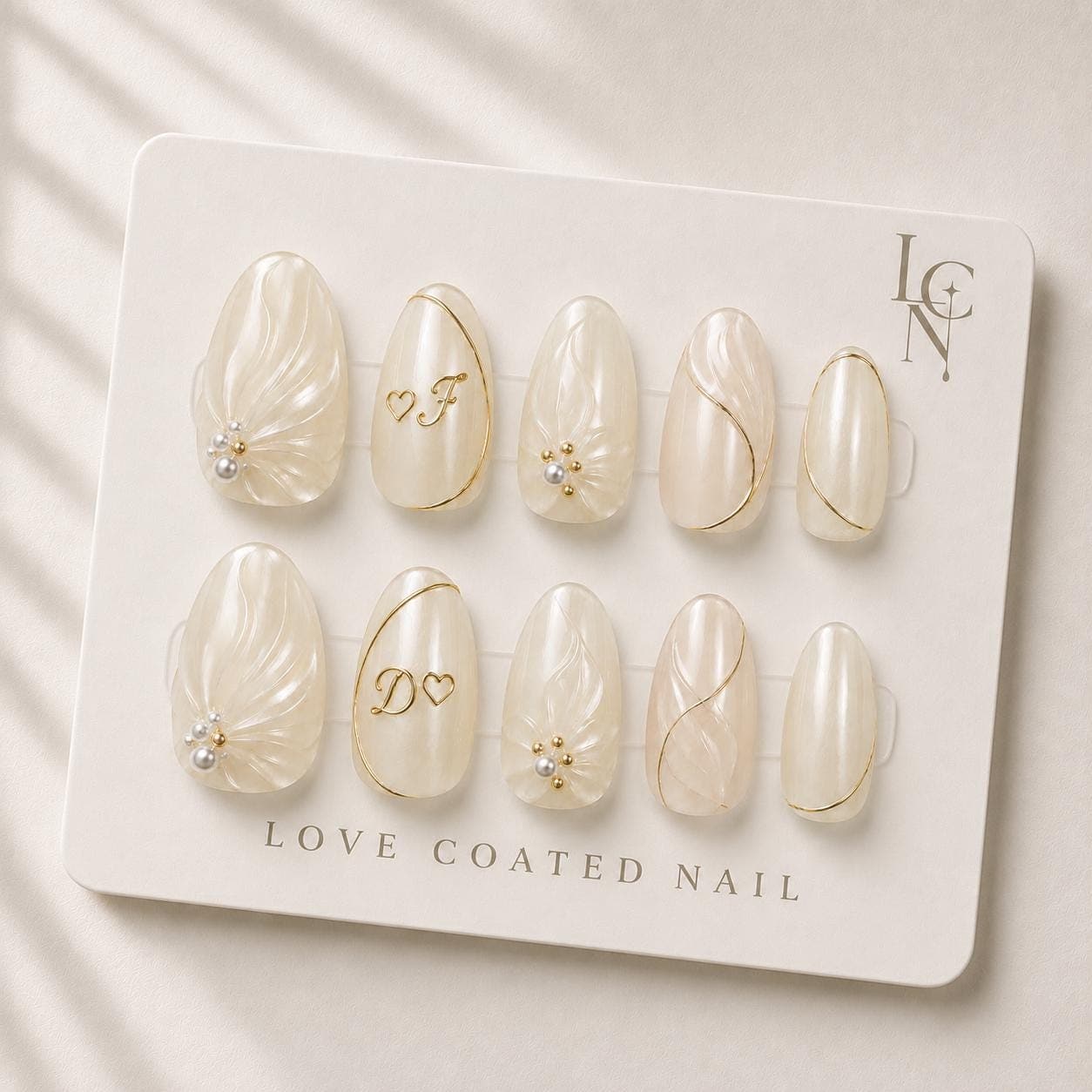 Bridal Nails, Personalized Bridal Press On Nails, Wedding Nails, Custom Initial Nails, Luxury Pearl Bridal Nails, Handmade Almond Nails